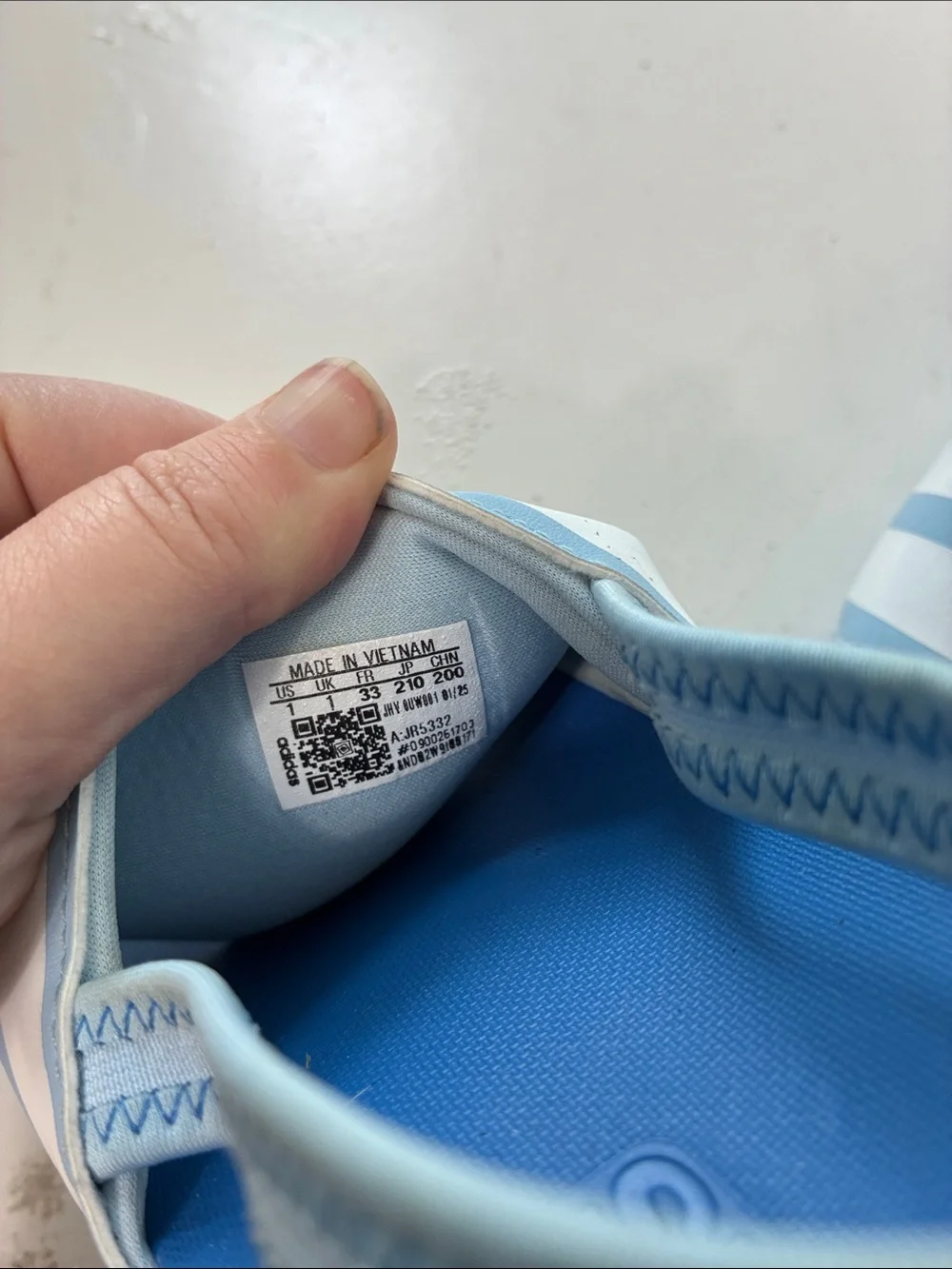 Adidas Youth Sz 1 Slip On Striped Blue Sandal with Strap